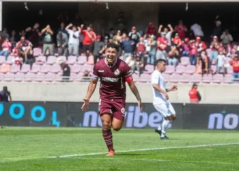 CD La Serena confirmó la renovación de dos jugadores para el 2026