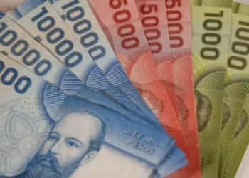 Desde este 1 de enero sube el sueldo mínimo en Chile: ¿Volverá a aumentar durante el año?