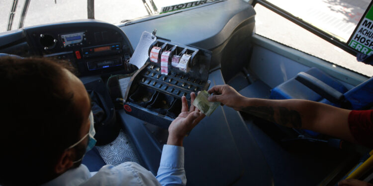 Este viernes habrá paro de microbuses en el Gran Valparaíso