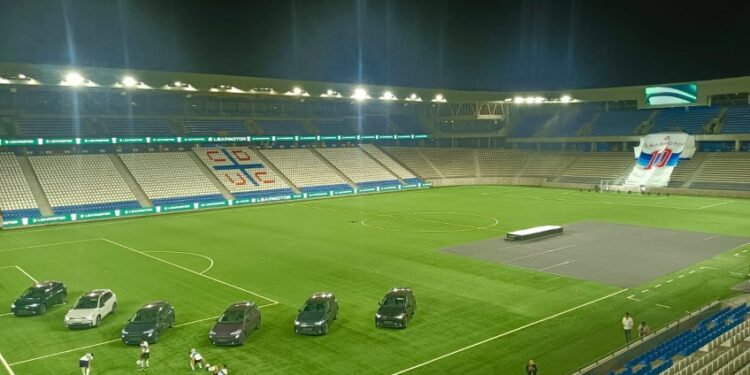 [Fotos] La presentación del nuevo auspiciador de Cruzados en el Claro Arena