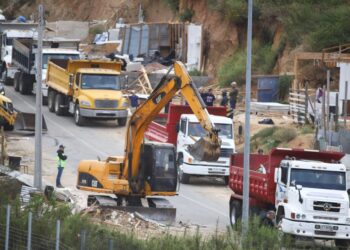[Fotos] Se concretó desalojo de toma en el límite entre Quilpué y Villa Alemana