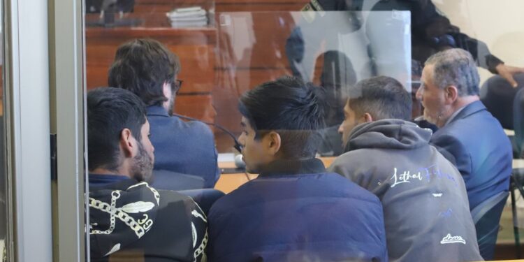 Megatoma: Prisión preventiva para imputados por disparar contra carabineros