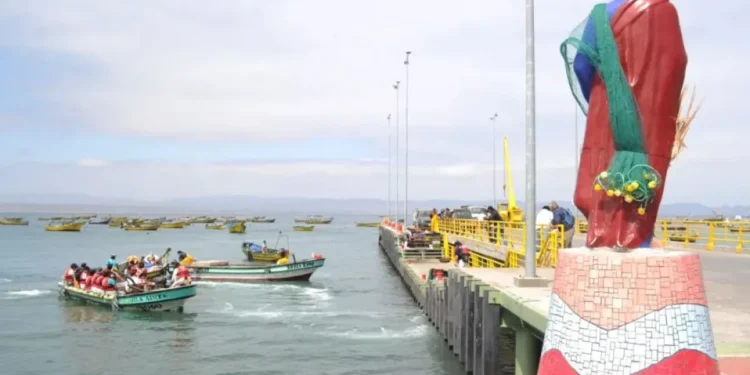 Seremi de Salud decreta cierre preventivo por marea roja en Tongoy