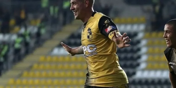 “Su situación no es fácil”: Coquimbo Unido pone paños fríos a posible llegada de Holgado