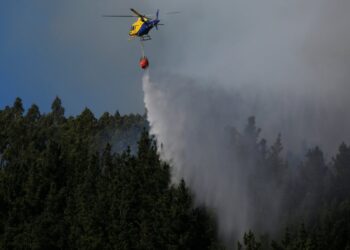 Alerta amarilla regional en Valparaíso por incendios forestales simultáneos