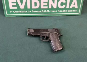 Carabineros frustra robo en sector oriente: banda juvenil detenida