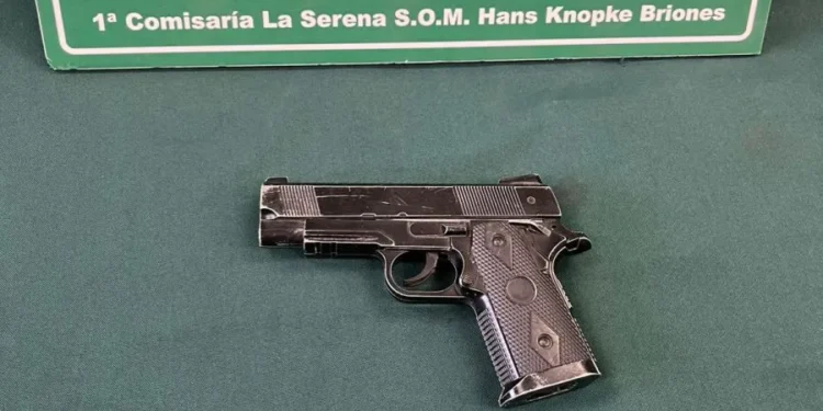 Carabineros frustra robo en sector oriente: banda juvenil detenida