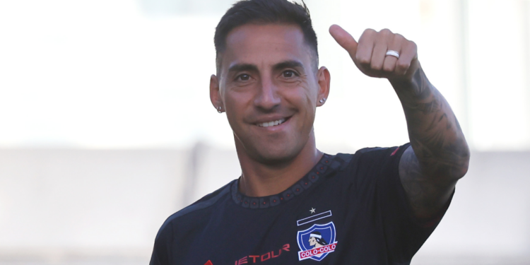 Colo Colo recuperó a Javier Correa para el Superclásico: "Está al cien por ciento"