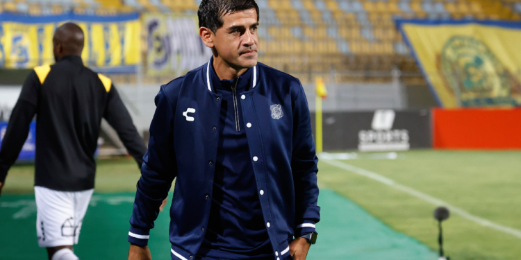 Con Julio Barroso: Everton tendrá dupla técnica interina tras partida de Javier Torrente