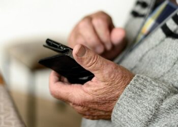 "Cuento del tío": Adultos mayores sufrieron robo de bienes en Valparaíso