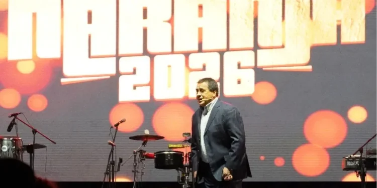 Escándalo en festival de La Naranja: Testigos aseguran que Gordillo besó a propósito a menor de edad