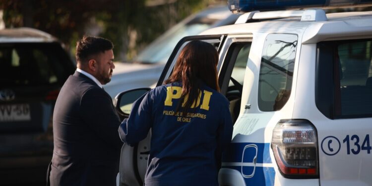 Jóvenes que se jactaban en redes sociales de sus crímenes fueron detenidos en la playa y en Renca