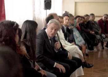 Kast acusa al Gobierno de "incumplimientos, abandono" a dos años del mega incendio en Viña