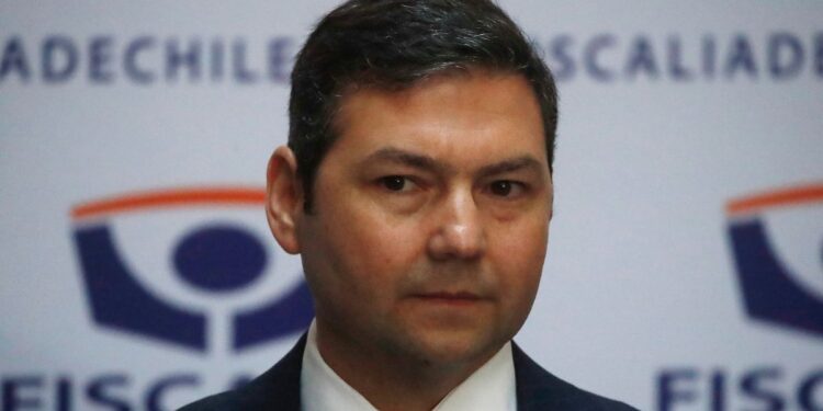 Megaincendio de Valparaíso: Fiscal anticorrupción dice que la urgencia no excusa irregularidades