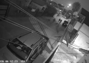 “Uno de ellos se ve que andaba armado”: Vecinos frustran intento de robo en sector Peñuelas