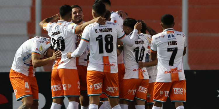 [VIDEOS] Nadruz y Carvallo anotaron sendos golazos para Cobresal ante la UC