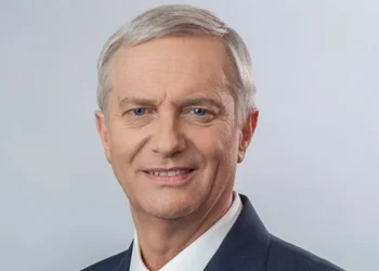 ¿Estás de acuerdo? Un 35% espera "cambios positivos" con Kast en menos de 6 meses