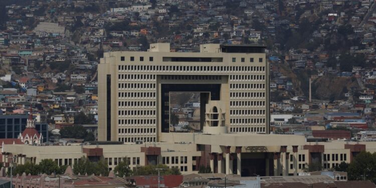 [Audio] Meteorología pronostica que Valparaíso amanecerá nublado para cambio de mando