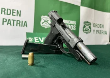 Decomisan arma y detienen a tres sujetos en Coquimbo