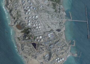 Estados Unidos bombardea la isla de Jarg, estratégica para el petróleo de Irán | Internacional