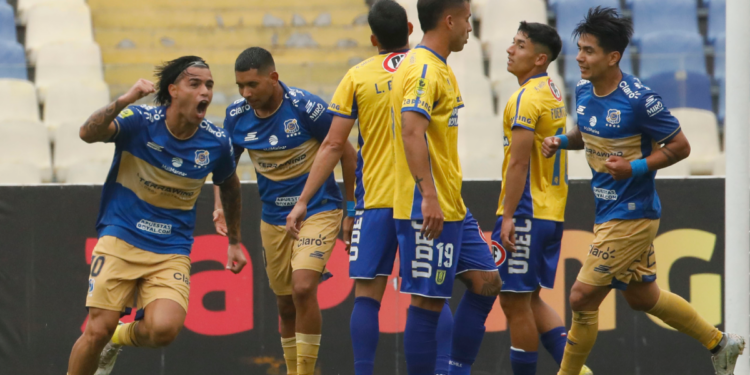 Everton se destapó con un triunfazo a domicilio ante U. de Concepción