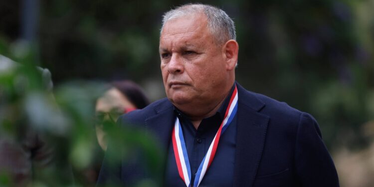 Gobernador Mundaca sobre Boric: "Es un Presidente que tiene que dar hartas explicaciones"