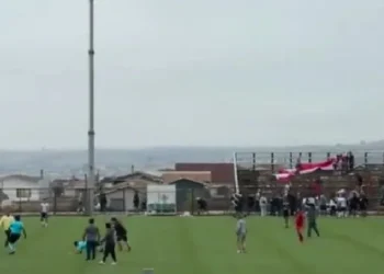 “Nuestros corazones están devastados": Quién era el hombre que murió baleado en un partido de fútbol en Valparaíso