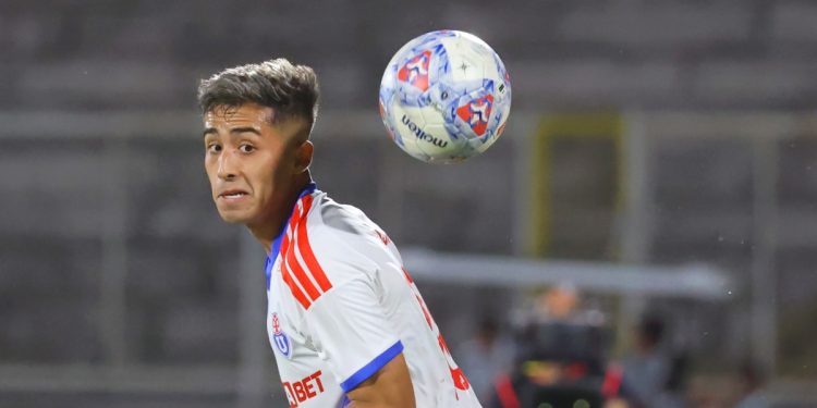 Preocupación en la U: Lucas Assadi es pretendido desde el fútbol europeo