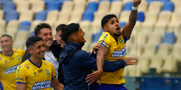 U. de Concepción batió a Palestino sobre la hora y saltó a la parte alta de la Liga