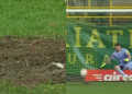[VIDEO] Insólito: Agujero en la cancha permitió gol de la victoria en liga de fútbol europeo