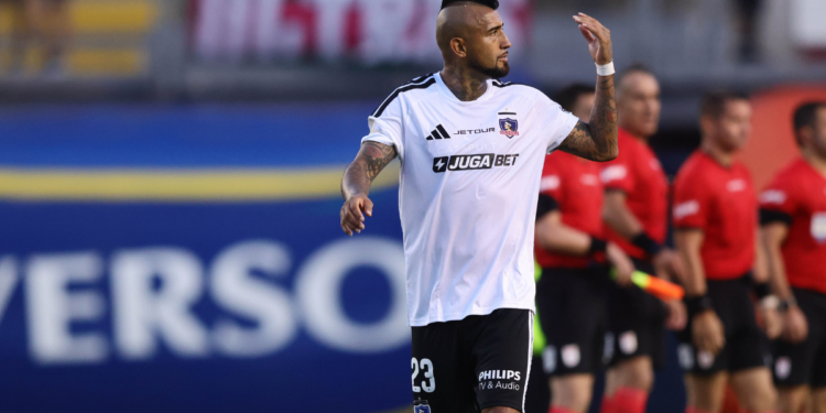 Vidal valoró el alza de Colo Colo tras el Superclásico: Se portaron como hombres