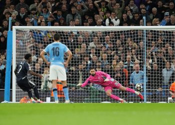 Vinicius aplaca el intento de rebelión del Manchester City | Fútbol | Deportes